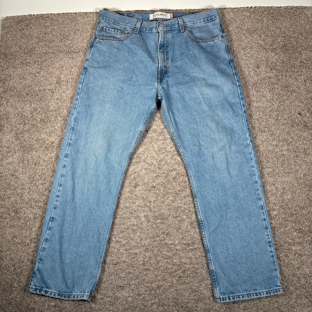 Vintage Levi's 505 Regular Fit‎ Light Wash Jeans Mens 36x29 Denim Blue Y2K